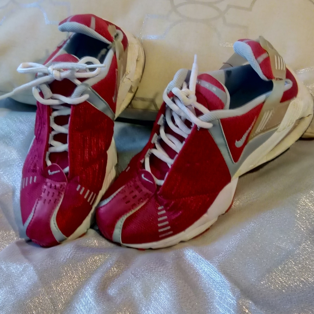 ⚜️3/$15 ⚜️ Ladies Nike Sneakers